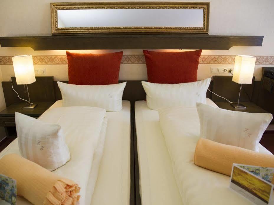 Hotel Hellers Twenty Four I -24H-Check-In- Friedrichshafen Exteriér fotografie